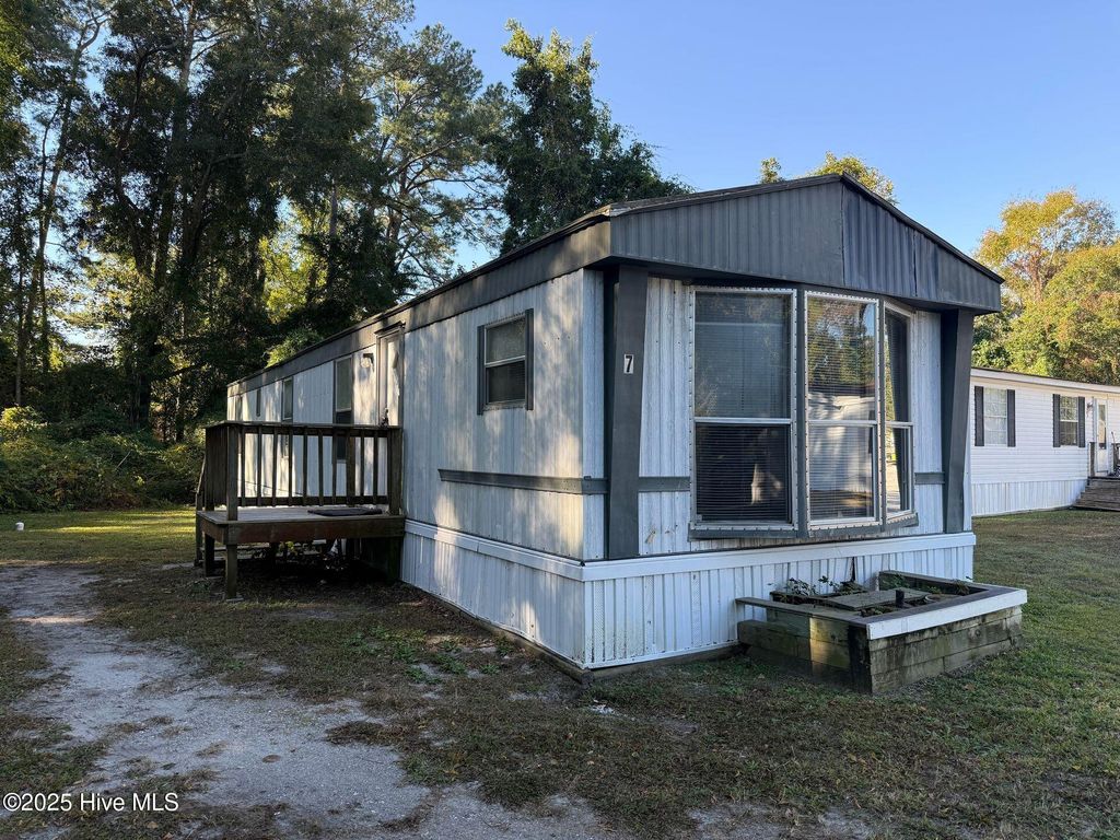 Photo of 113 Barbour Road #7, Hubert, NC 28539 (MLS # 100538297)
