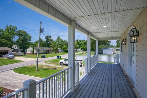 A home in Sneads Ferry