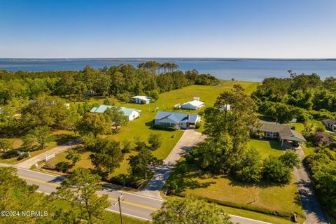 A home in Cedar Island