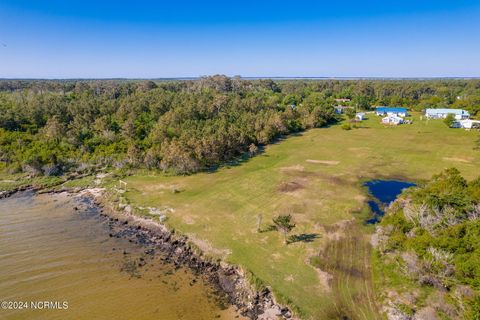 A home in Cedar Island