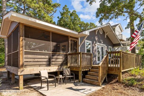 A home in Oak Island