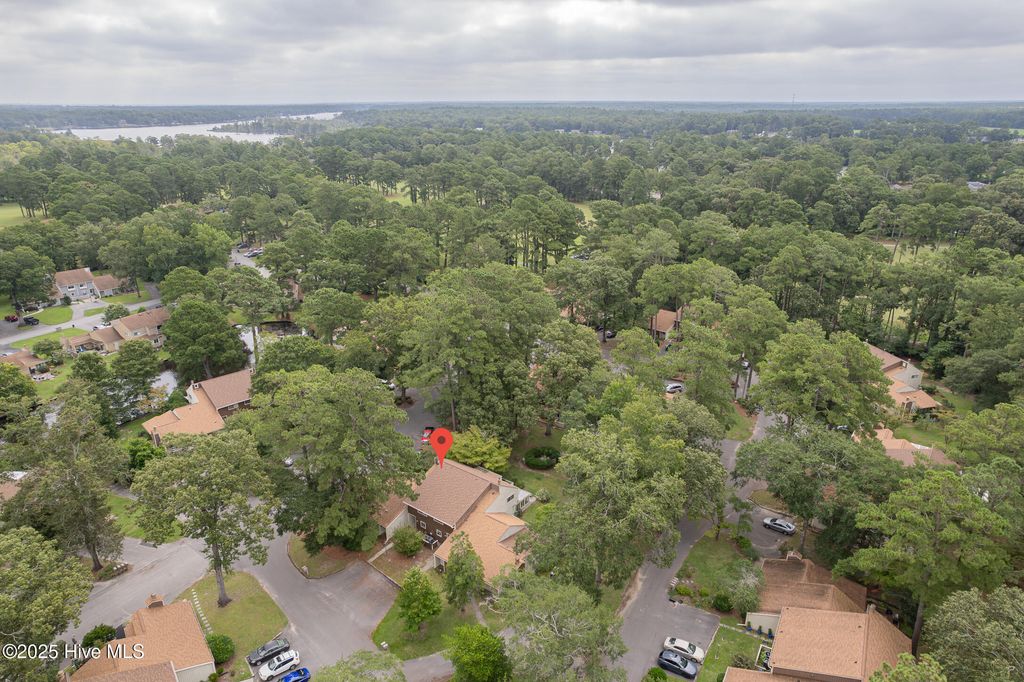Photo of 96 Quarterdeck Townes, River Bend, NC 28562 (MLS # 100524374)