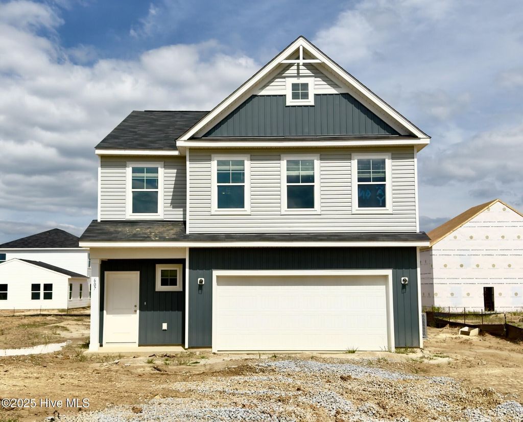 Photo of 607 S Squires Run Lane, Richlands, NC 28574 (MLS # 100520185)