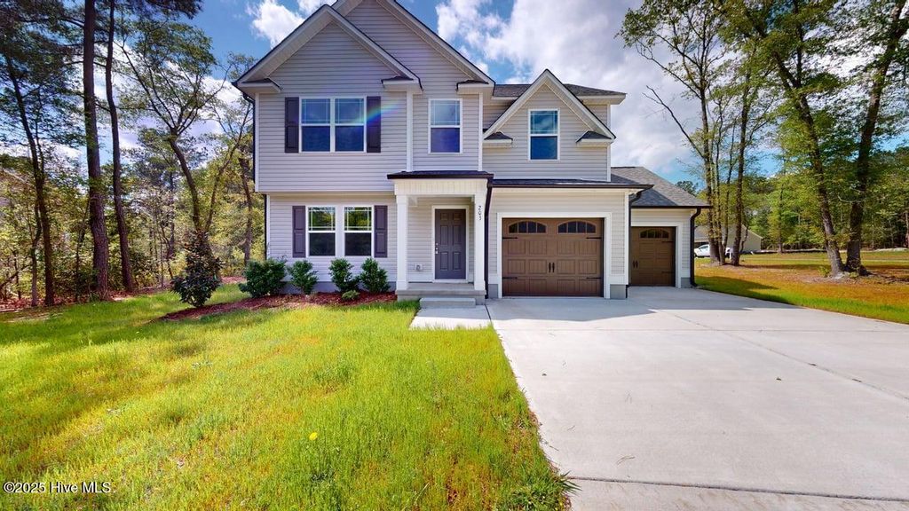 Photo of 203 Grand Oaks Drive, Goldsboro, NC 27530 (MLS # 100519240)