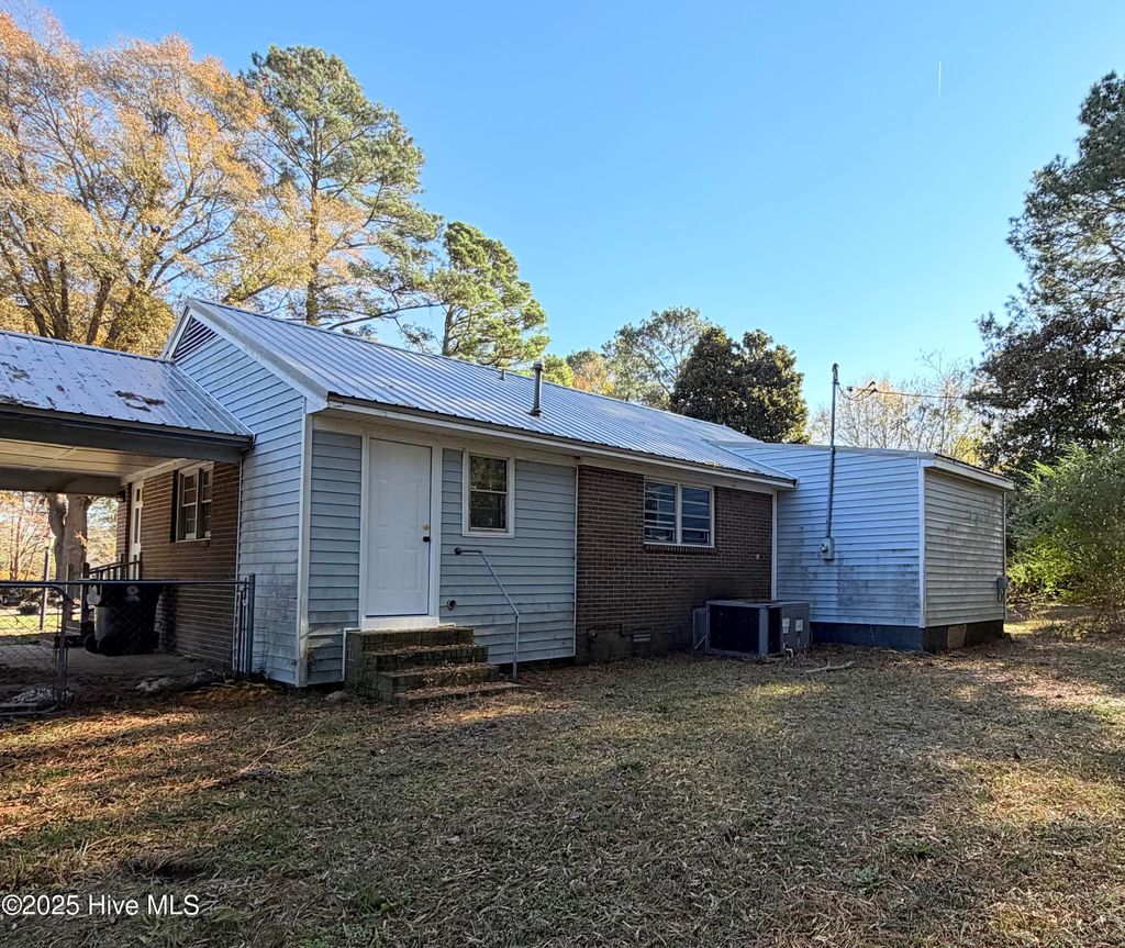 Photo of 106 S 5th Street, Macclesfield, NC 27852 (MLS # 100544320)