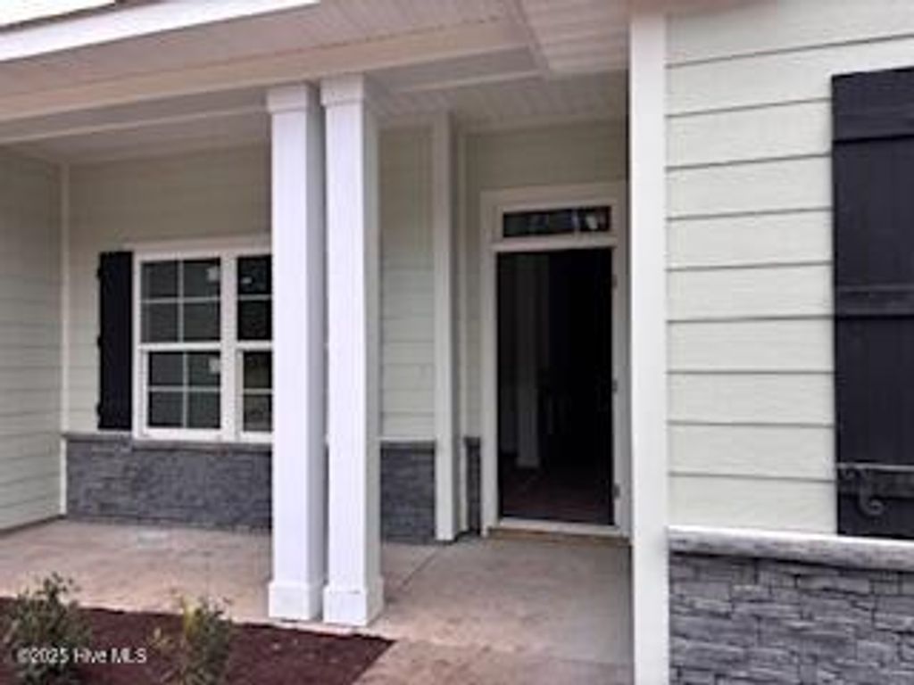 Photo of 115 Boxwood Court, Wallace, NC 28466 (MLS # 100533553)