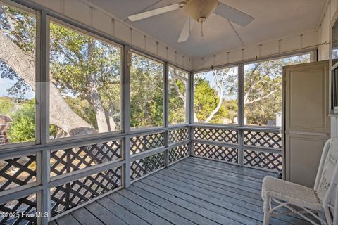 A home in Oak Island