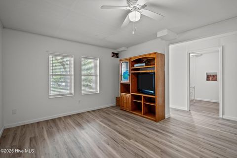 A home in Oak Island