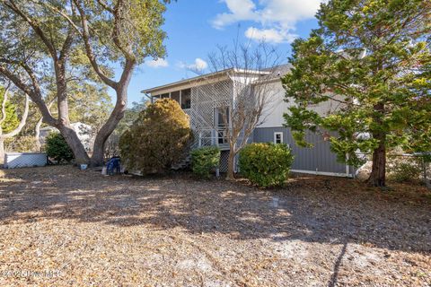 A home in Oak Island