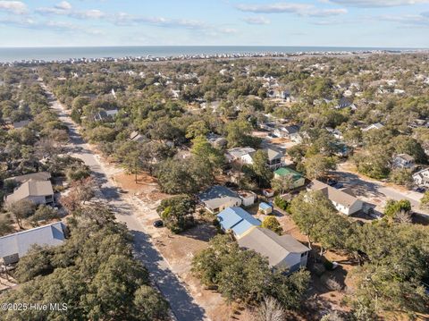 A home in Oak Island