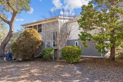 A home in Oak Island