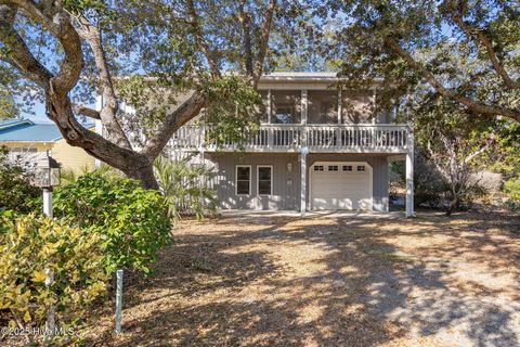 A home in Oak Island