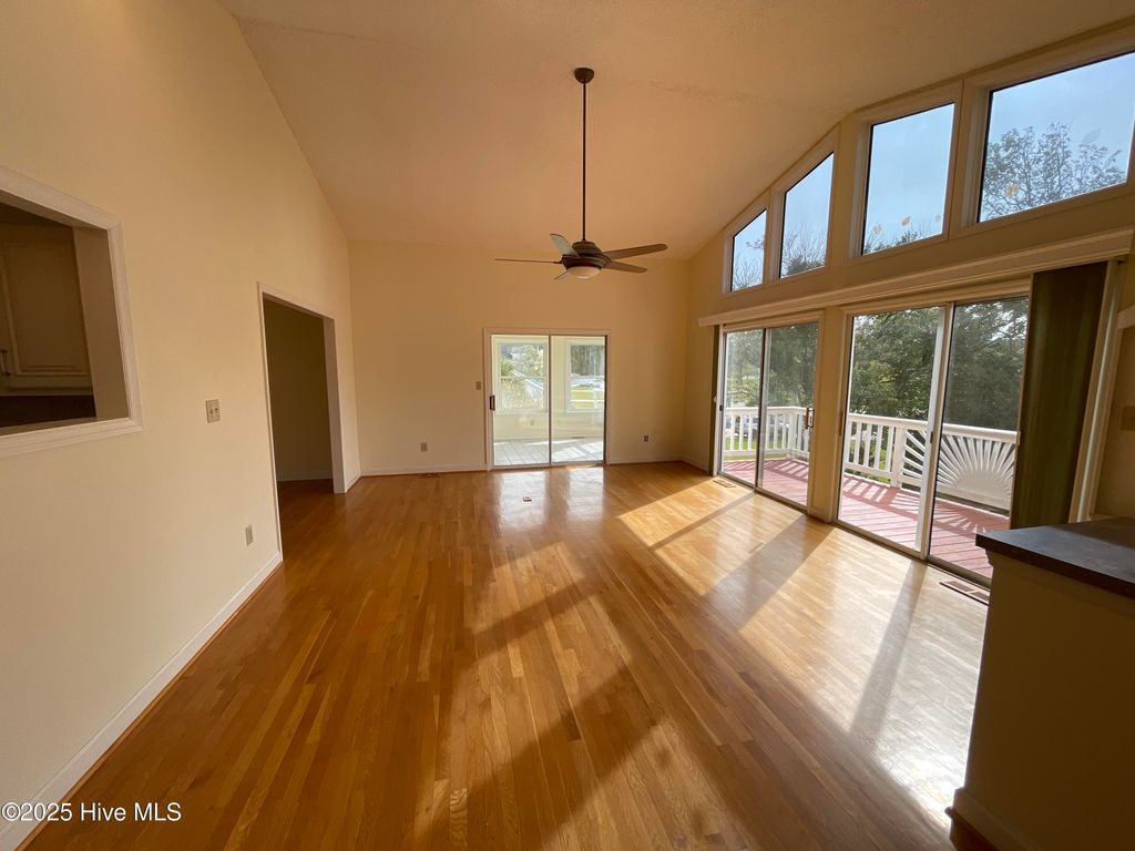 Photo of 510 Island Drive, Beaufort, NC 28516 (MLS # 100535827)