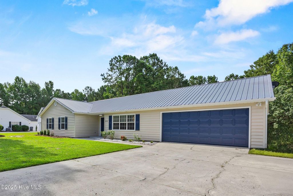 Photo of 8032 Webster Court NE, Leland, NC 28451 (MLS # 100521133)