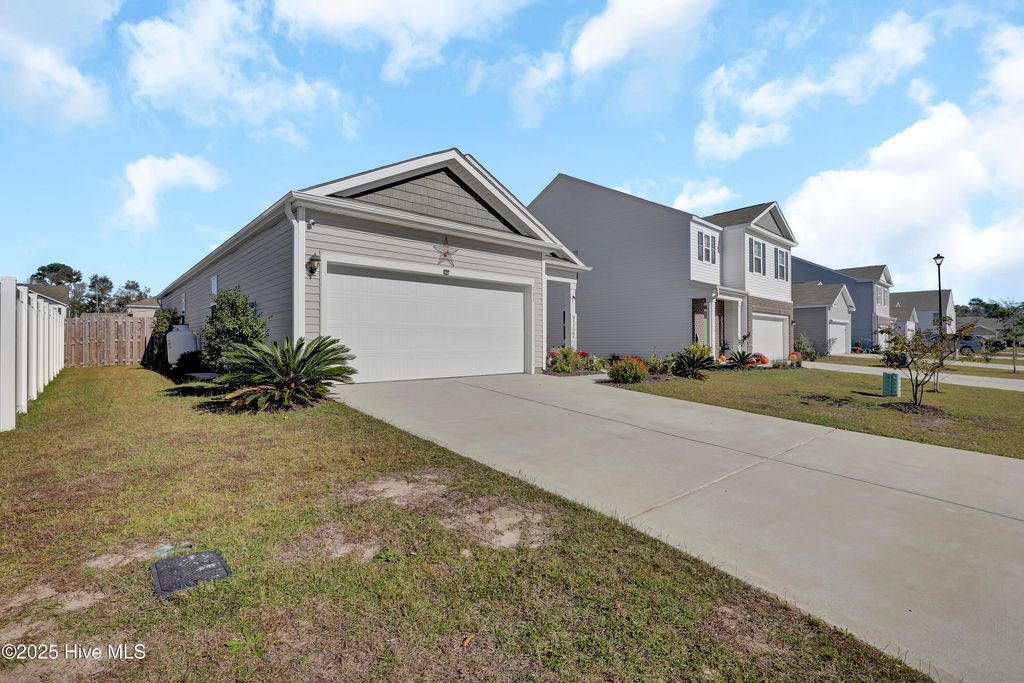 Photo of 103 Mesa Lane, Surf City, NC 28445 (MLS # 100537511)