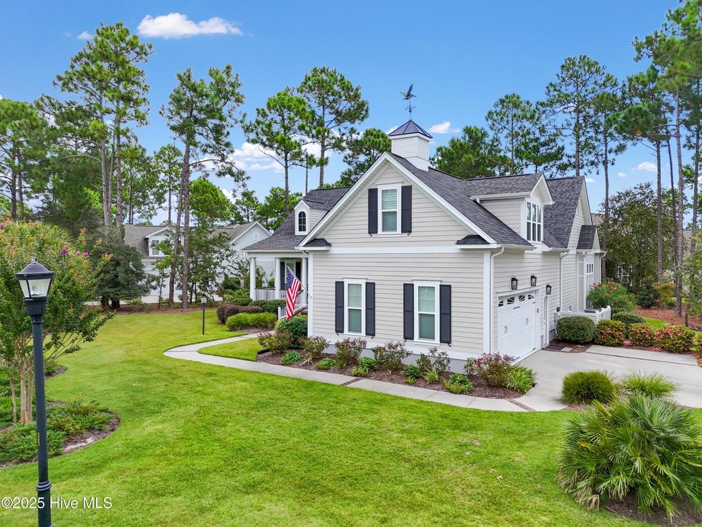 Photo of 3561 Hemlock Ridge Drive, Southport, NC 28461 (MLS # 100538323)