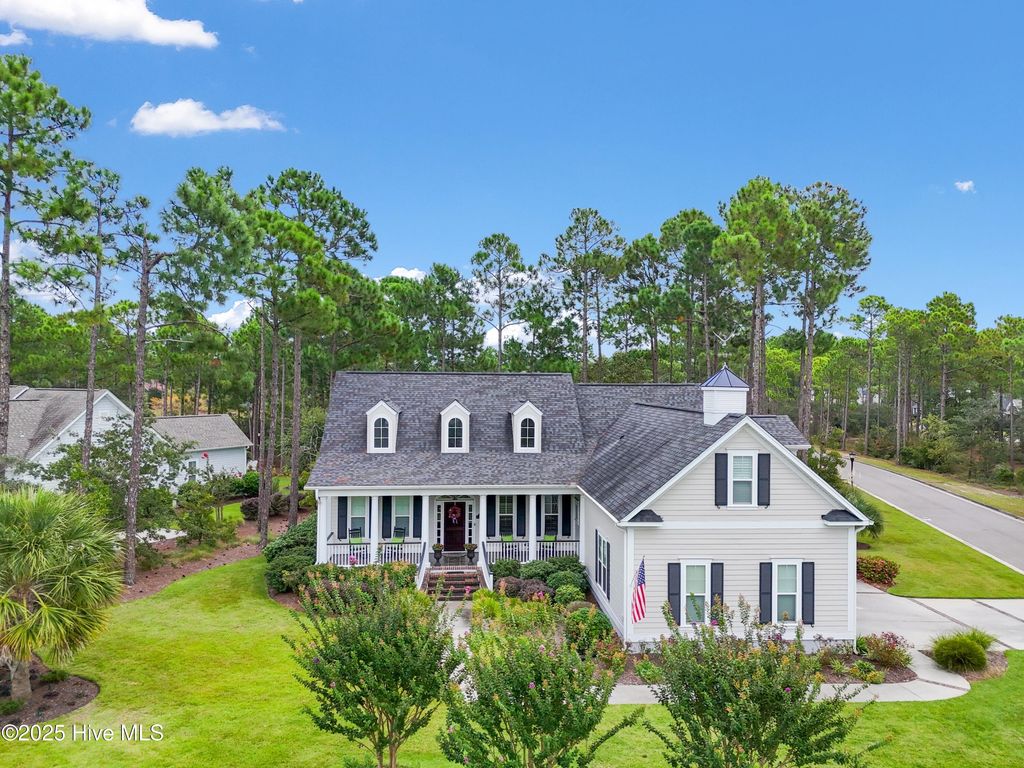Photo of 3561 Hemlock Ridge Drive, Southport, NC 28461 (MLS # 100538323)