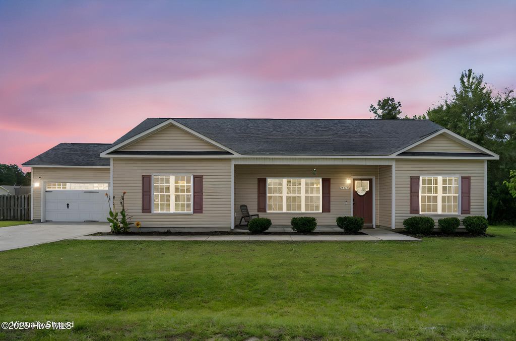 Photo of 263 Sweet Gum Lane, Richlands, NC 28574 (MLS # 100522562)