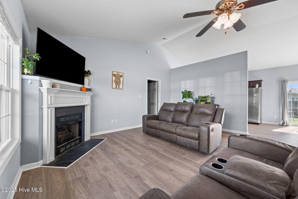 Photo of 263 Sweet Gum Lane, Richlands, NC 28574 (MLS # 100522562)