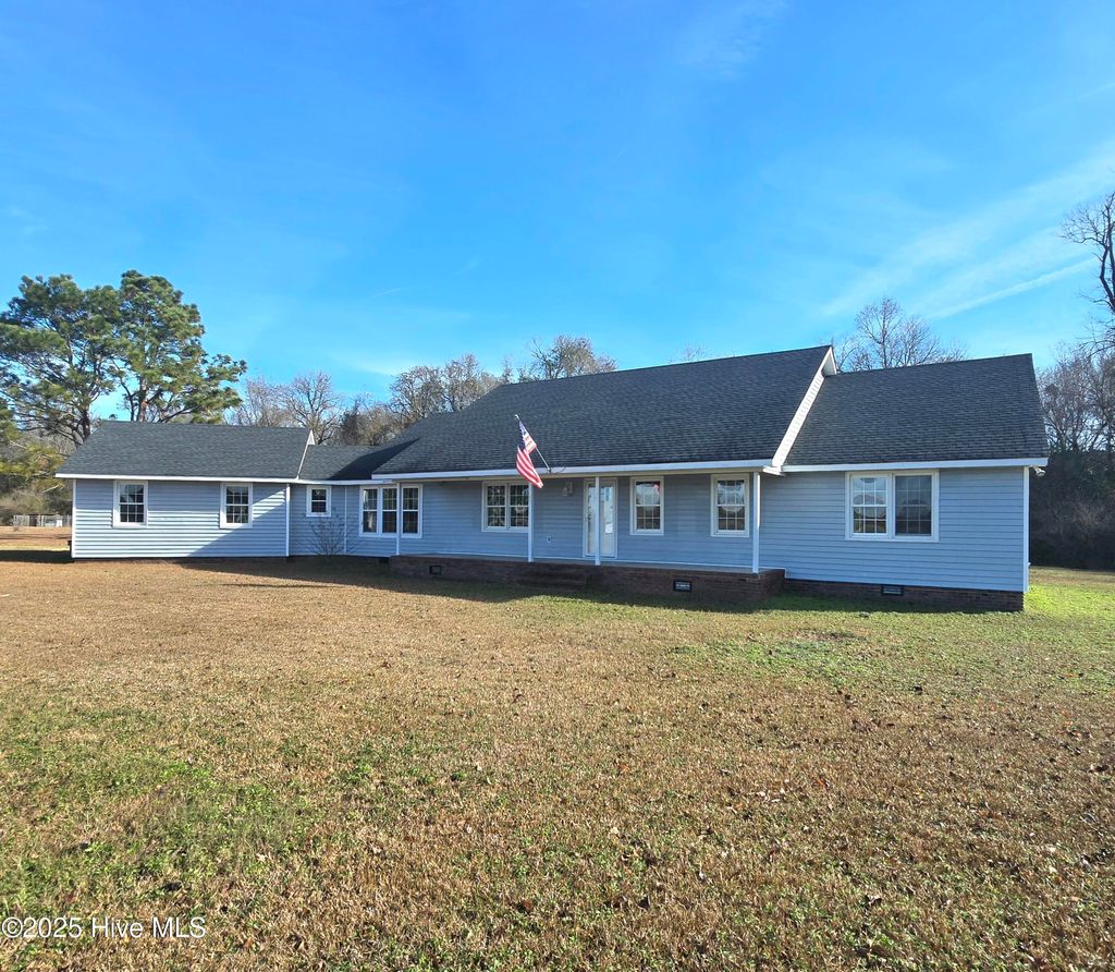 Photo of 220 Stroud Road, Trenton, NC 28585 (MLS # 100543606)