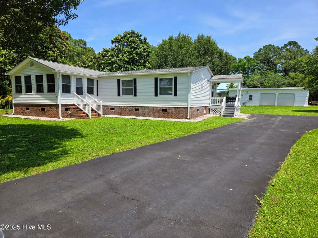 Photo of 131 Goose Creek Loop Road, Newport, NC 28570 (MLS # 100512662)