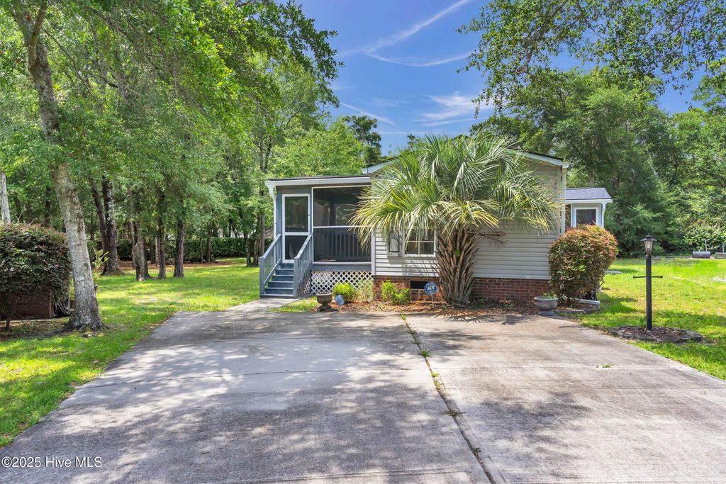 Photo of 3469 Tarpon Court SE, Bolivia, NC 28422 (MLS # 100530475)