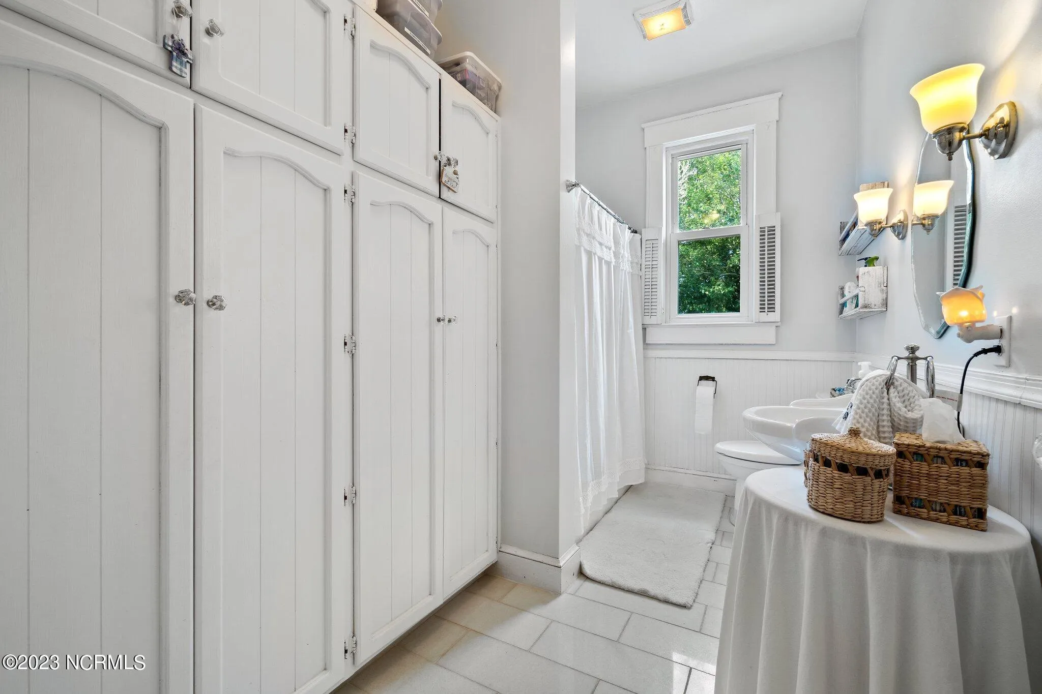 Moyock, North Carolina 27958, United States, 3 Bedrooms Bedrooms, ,3 BathroomsBathrooms,Residential,Pending,40494