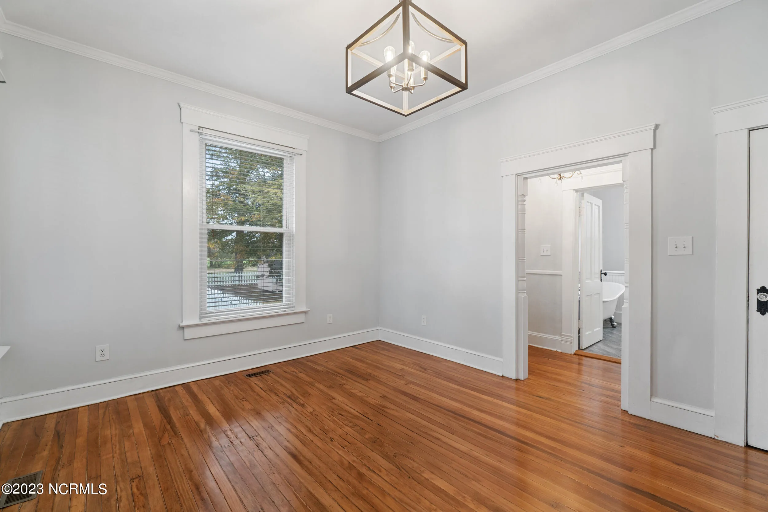 Moyock, North Carolina 27958, United States, 3 Bedrooms Bedrooms, ,3 BathroomsBathrooms,Residential,Pending,40494