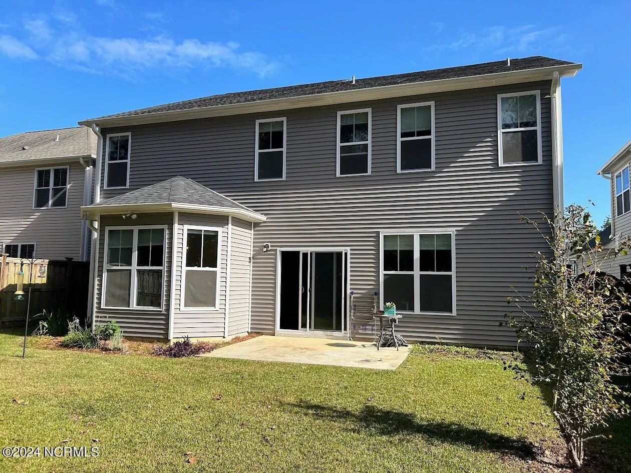 Wilmington, North Carolina 28409, United States, 4 Bedrooms Bedrooms, ,3 BathroomsBathrooms,Residential,Pending,37476