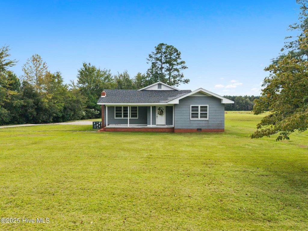 Photo of 7547 Etheridge Road NW, Longwood, NC 28452 (MLS # 100536505)