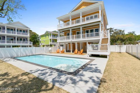 A home in Oak Island