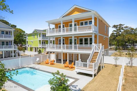 A home in Oak Island