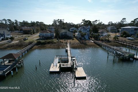 A home in Oak Island