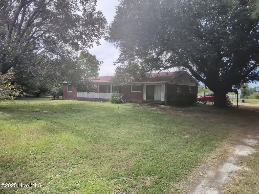 Photo of 8029 Penderlea Highway, Willard, NC 28478 (MLS # 100531997)