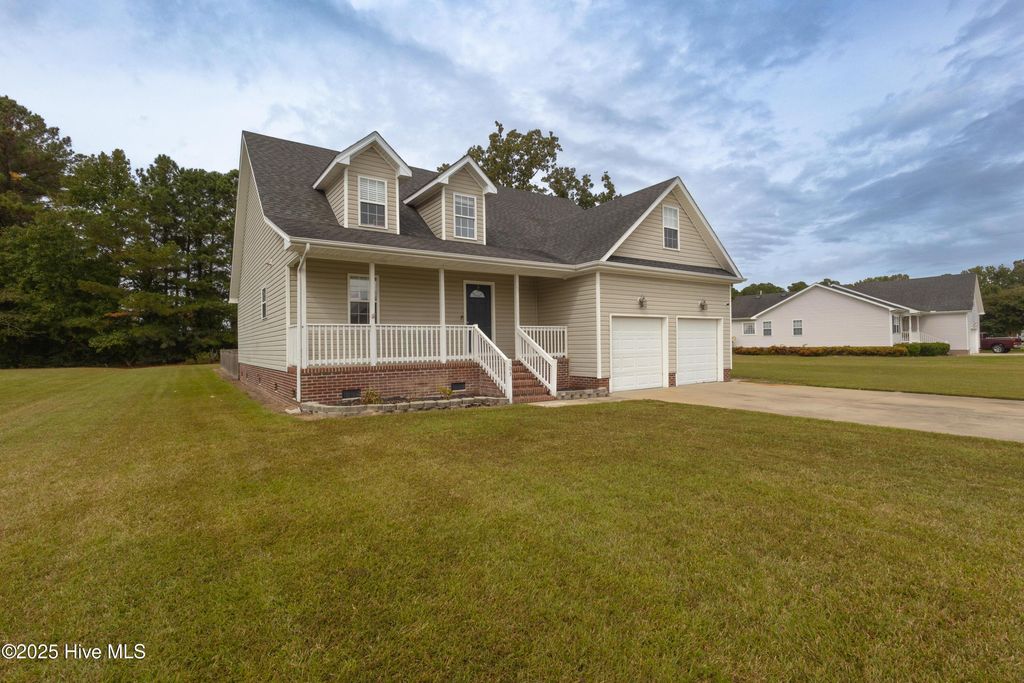 Photo of 103 Dramtree Drive, Elizabeth City, NC 27909 (MLS # 100535672)
