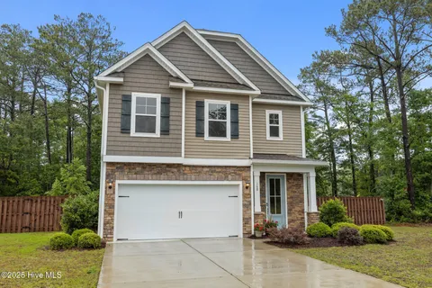 108 Henderson Drive, Newport, NC 28570 - #: 100507567
