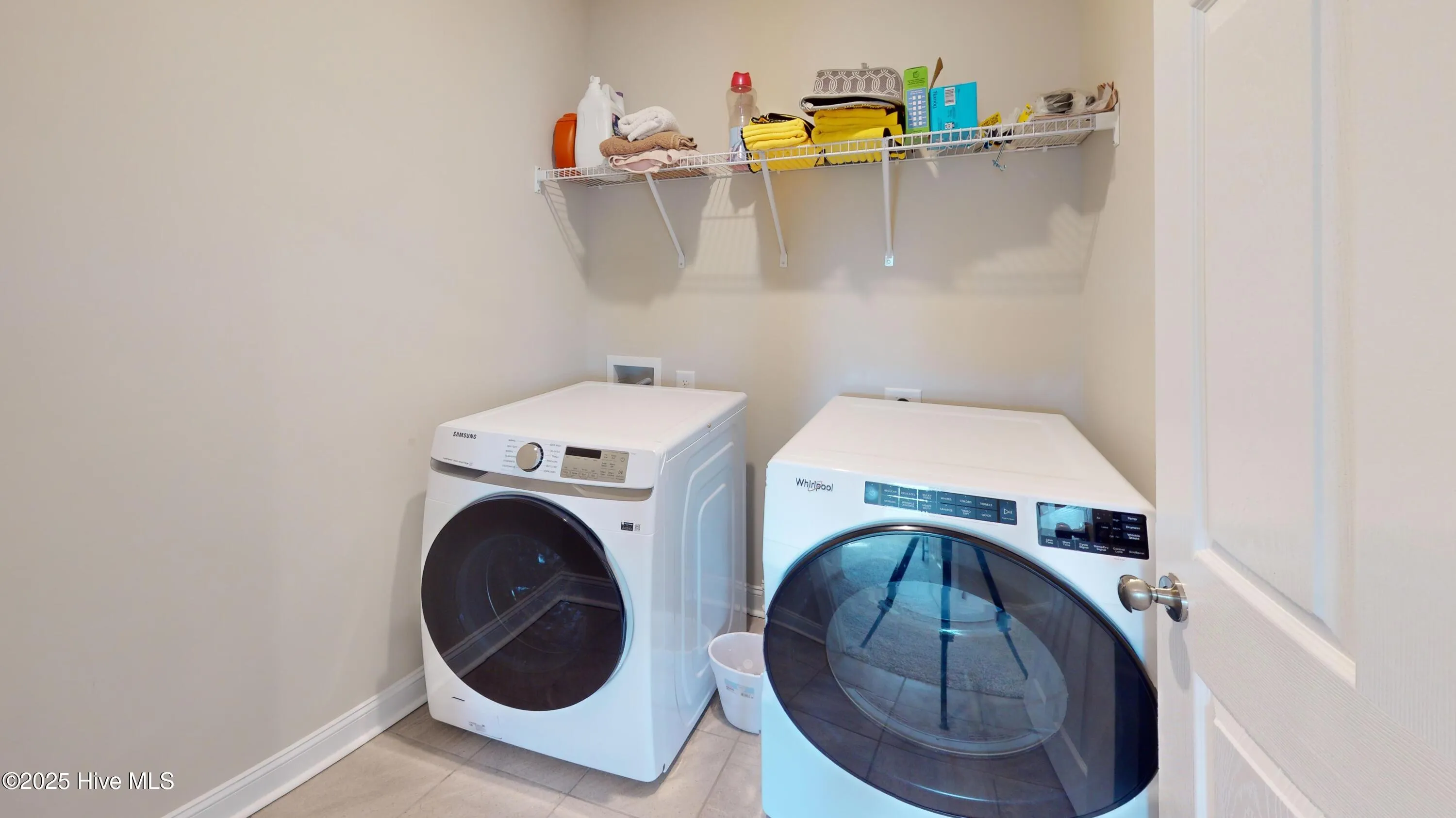 Stella, North Carolina 28582, United States, 4 Bedrooms Bedrooms, ,3 BathroomsBathrooms,Residential,Active,5146