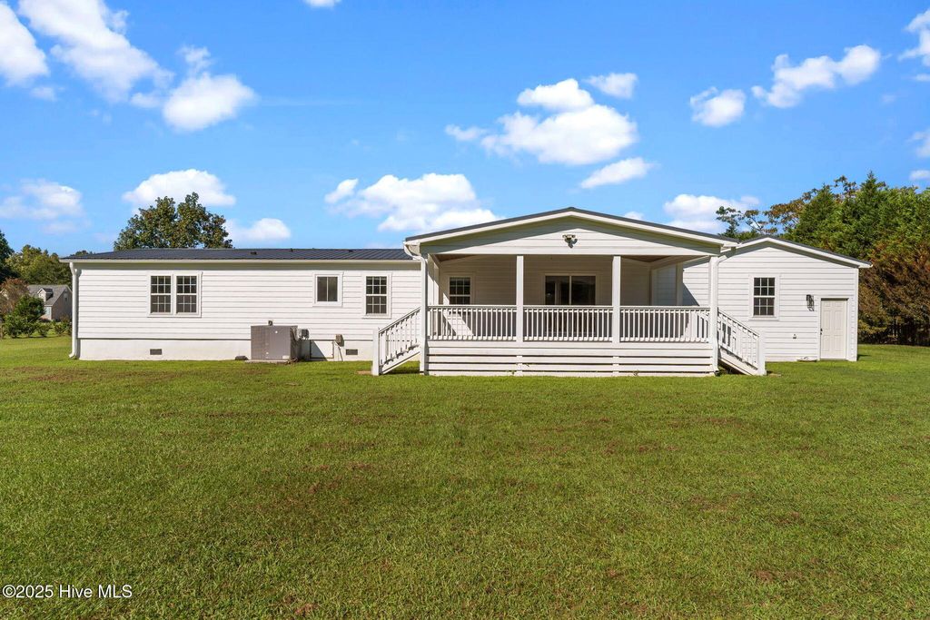 Photo of 56 Sage Drive, Burgaw, NC 28425 (MLS # 100529486)