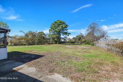 Tiny photo for 409 Foxtrace Lane, Hubert, NC 28539 (MLS # 100539855)