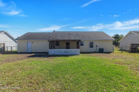 Tiny photo for 409 Foxtrace Lane, Hubert, NC 28539 (MLS # 100539855)