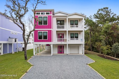 A home in Oak Island