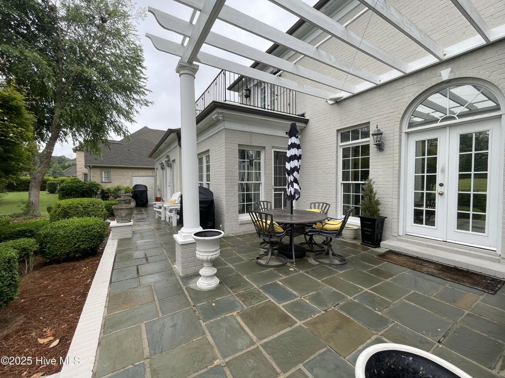 Photo of 301 Woodspring Lane, Greenville, NC 27834 (MLS # 100520529)