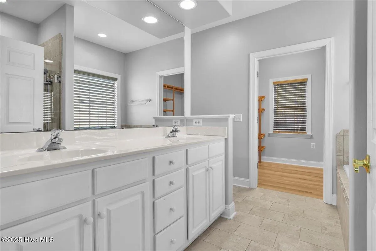 Wilmington, North Carolina 28409, United States, 3 Bedrooms Bedrooms, ,2 BathroomsBathrooms,Residential,Coming Soon,221456