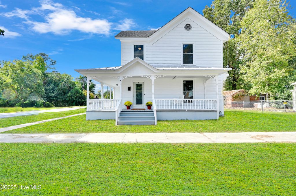 Photo of 4204 Lee Street, Ayden, NC 28513 (MLS # 100535692)