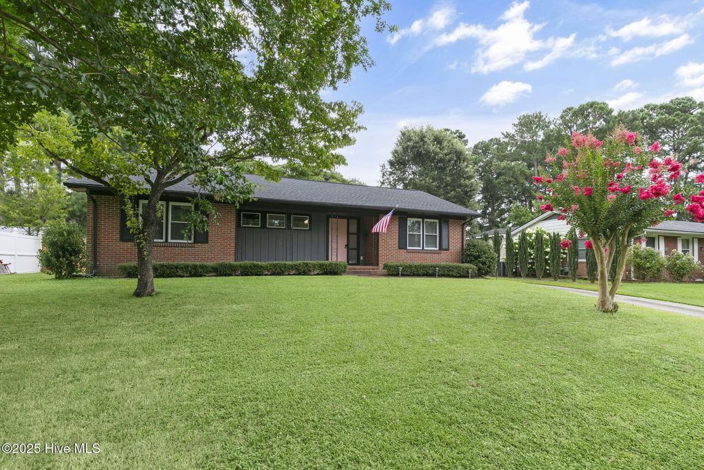 Photo of 606 Hawthorne Lane W, Wilson, NC 27893 (MLS # 100519934)