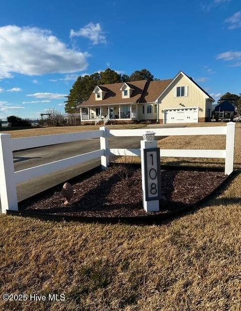 A home in Currituck