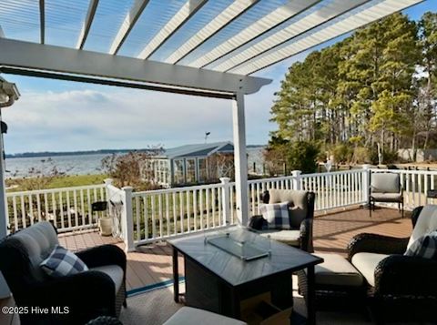 A home in Currituck