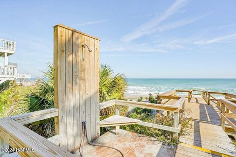 A home in Kure Beach