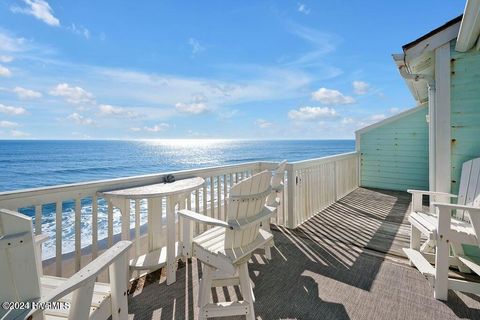 A home in Kure Beach