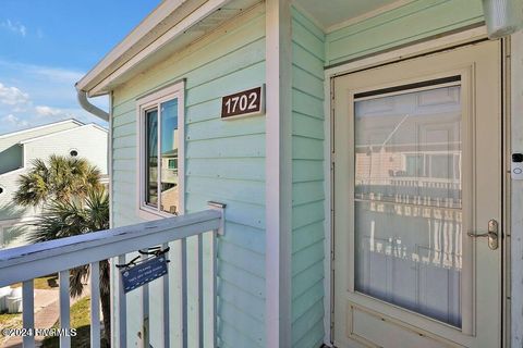 A home in Kure Beach